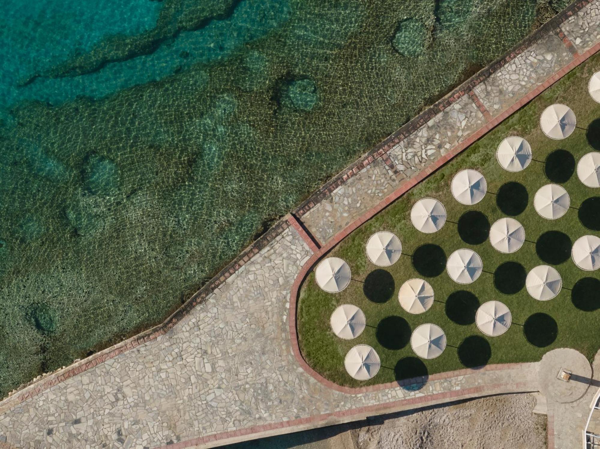 Kalamaki Beach Resort Isthmia Exterior foto