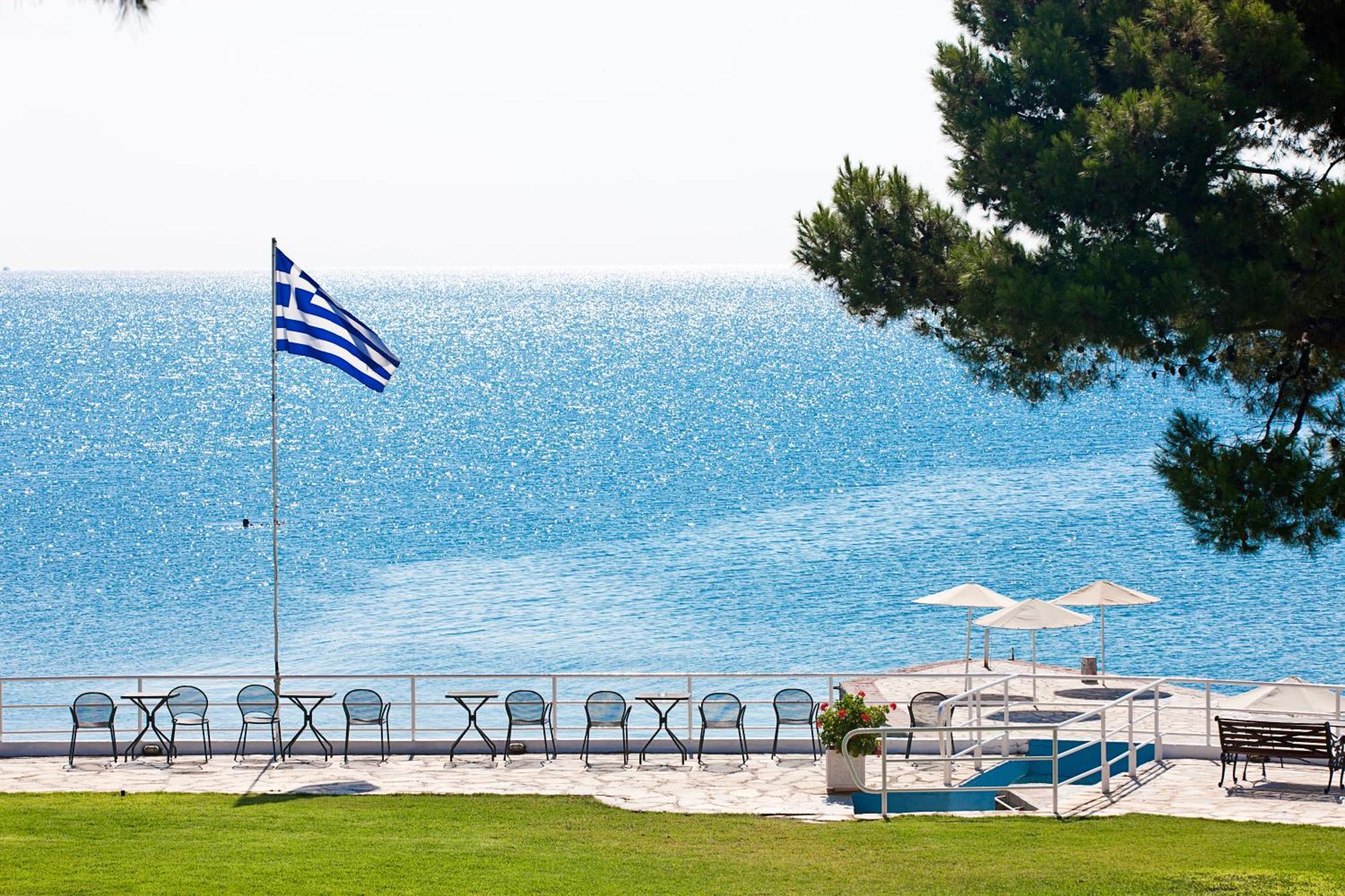 Kalamaki Beach Resort Isthmia Exterior foto