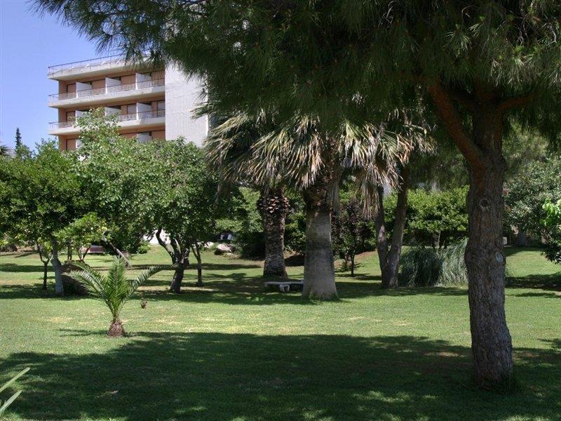 Kalamaki Beach Resort Isthmia Exterior foto